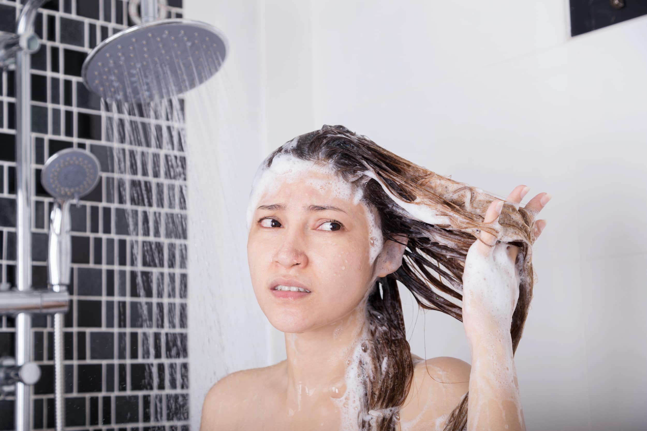 Does applying shampoo every day lead to hair loss? - The Hair Fuel